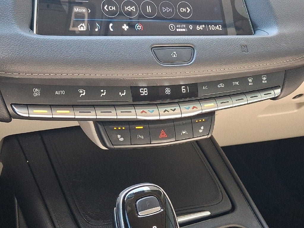 2021 Cadillac XT4 Luxury
