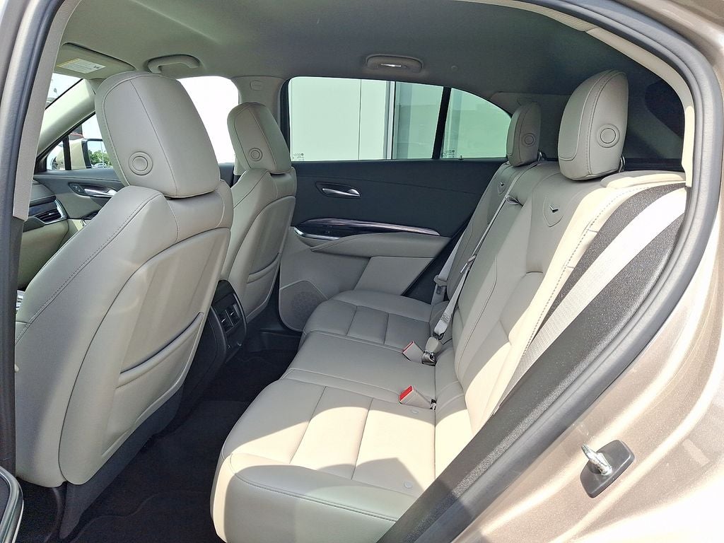 2023 Cadillac XT4 Luxury