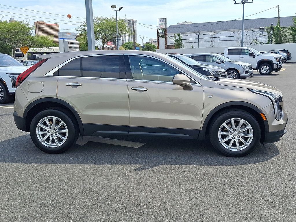 2023 Cadillac XT4 Luxury