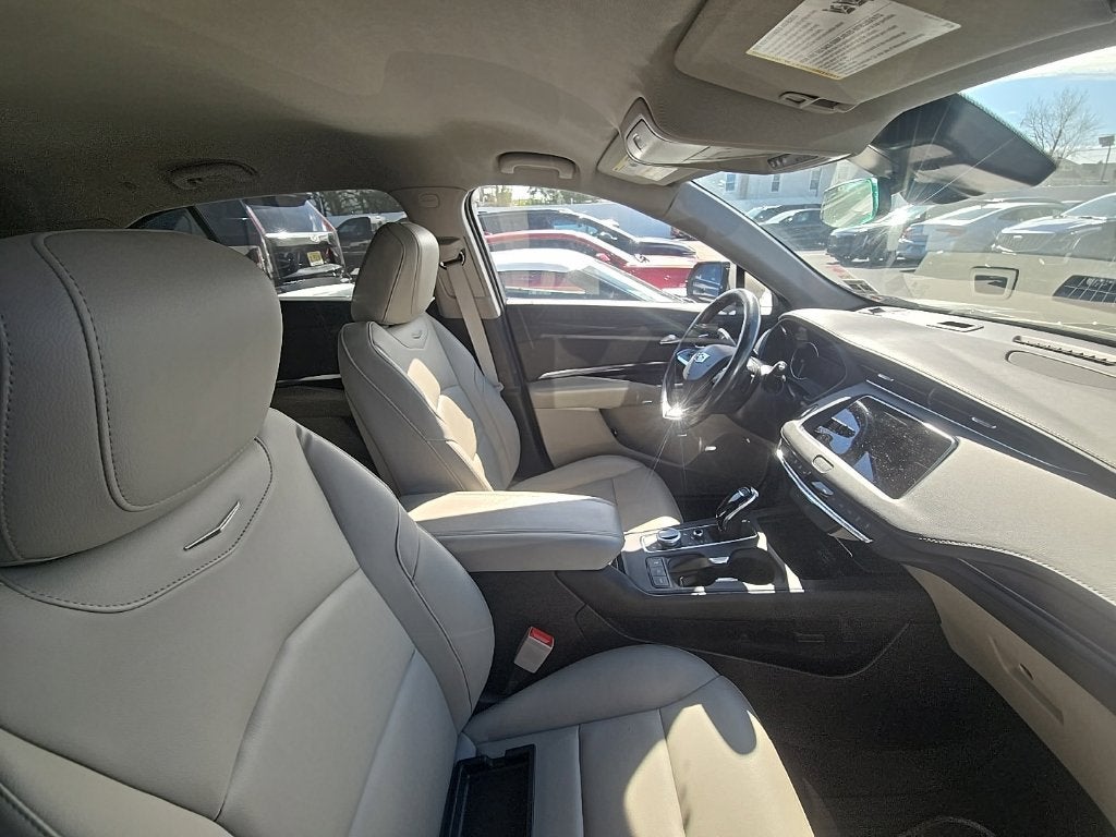 2023 Cadillac XT4 Luxury