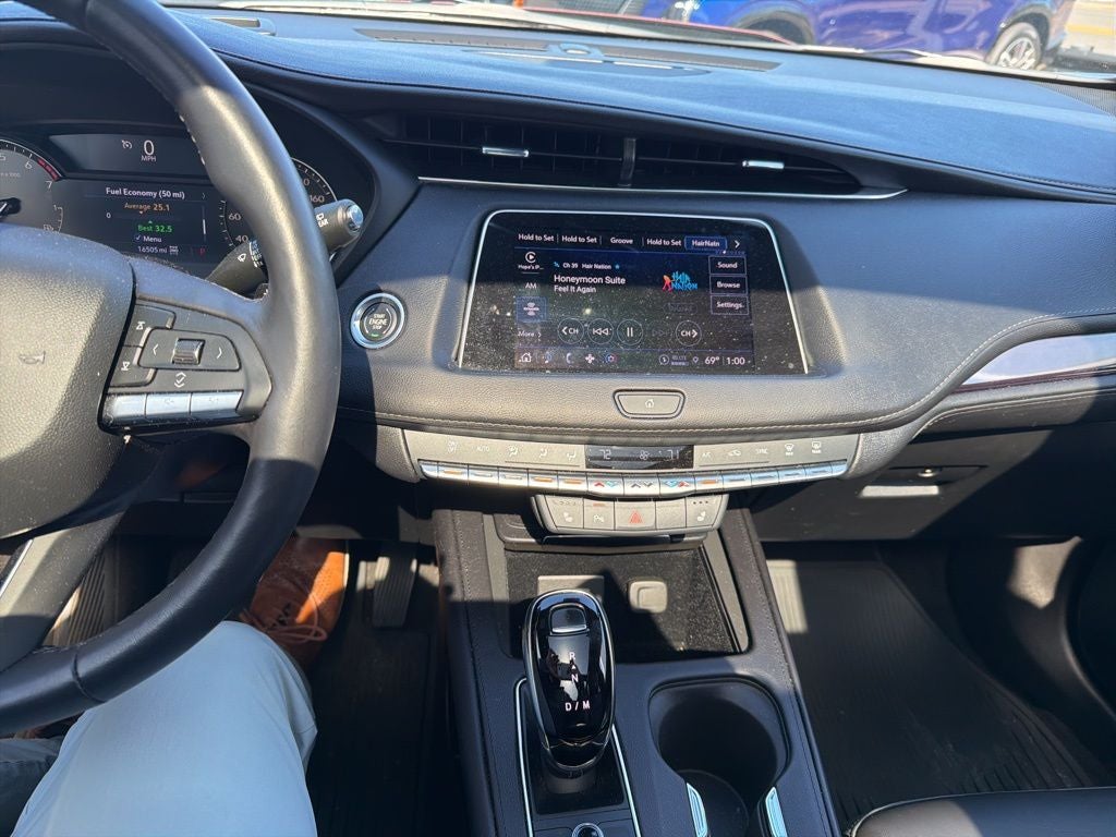 2023 Cadillac XT4 Luxury