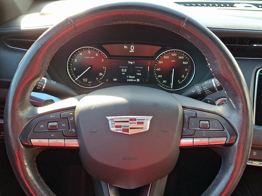 2023 Cadillac XT4 Luxury