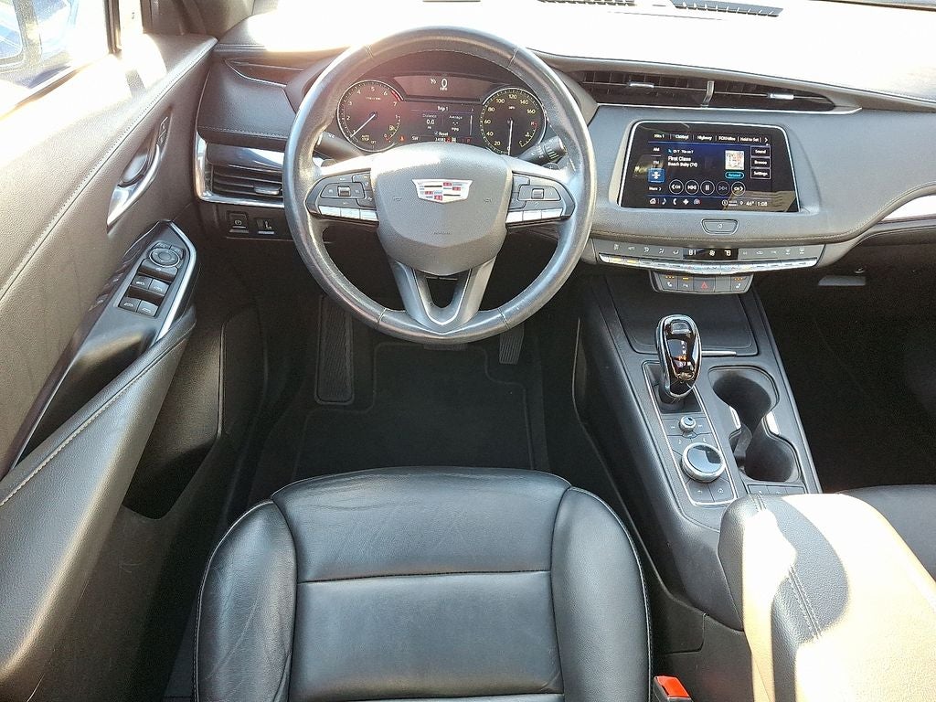 2023 Cadillac XT4 Luxury