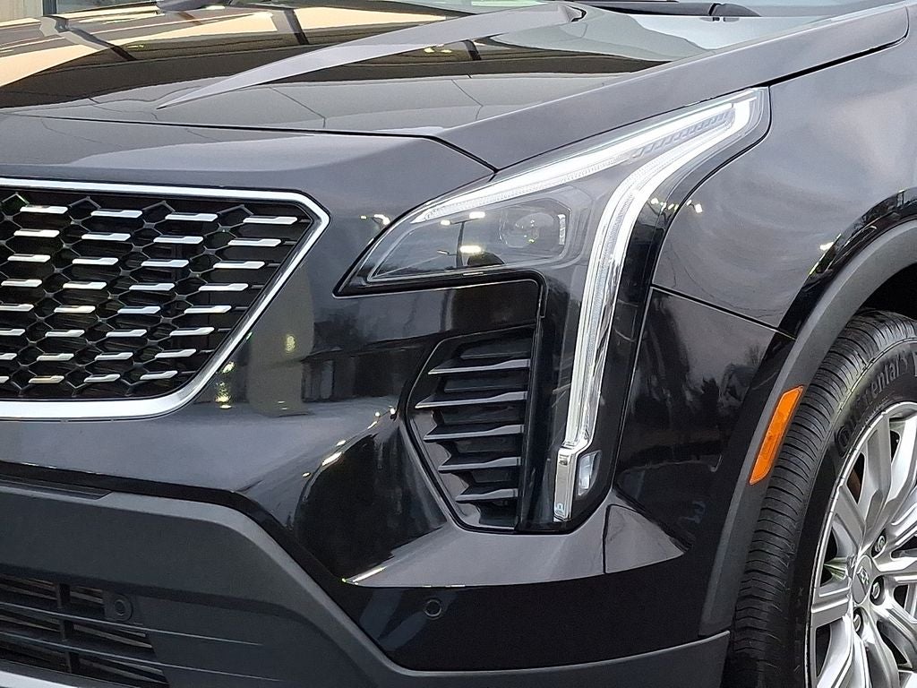 2022 Cadillac XT4 Premium Luxury