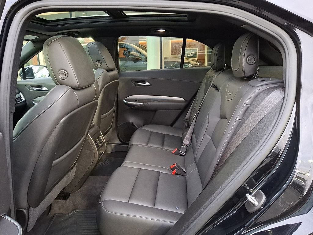 2022 Cadillac XT4 Premium Luxury