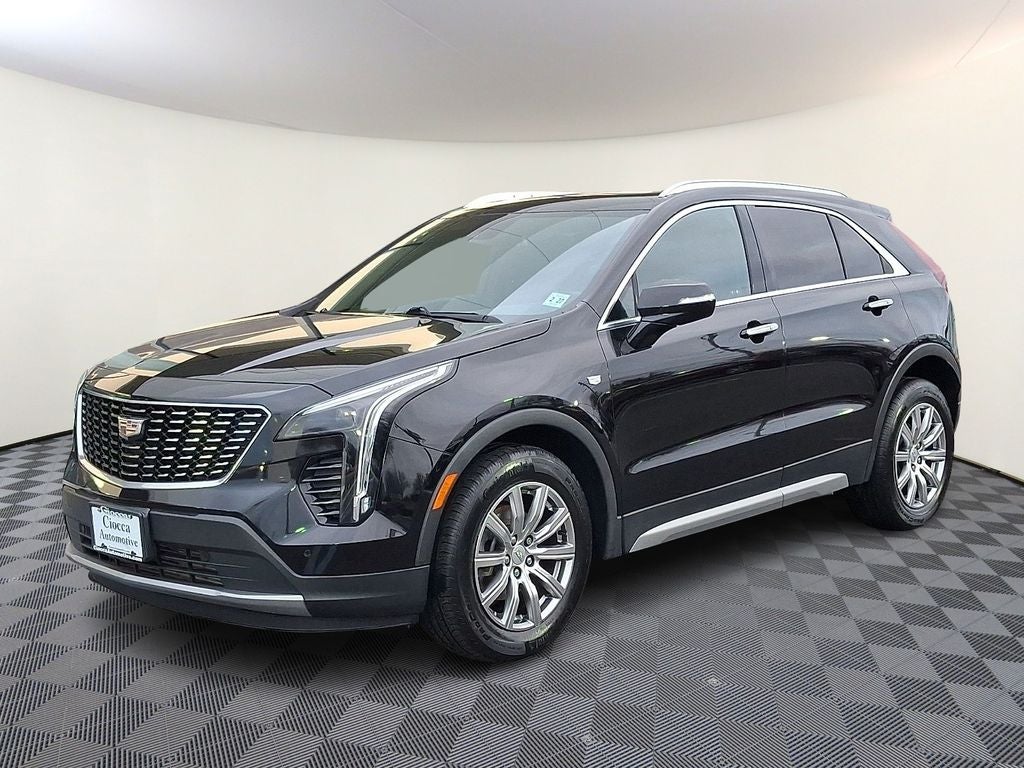 2022 Cadillac XT4 Premium Luxury