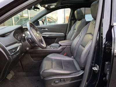 2022 Cadillac XT4 Premium Luxury