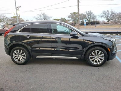 2022 Cadillac XT4 Premium Luxury