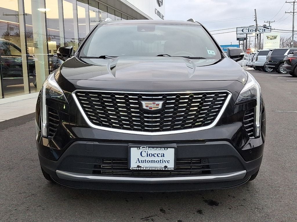 2022 Cadillac XT4 Premium Luxury