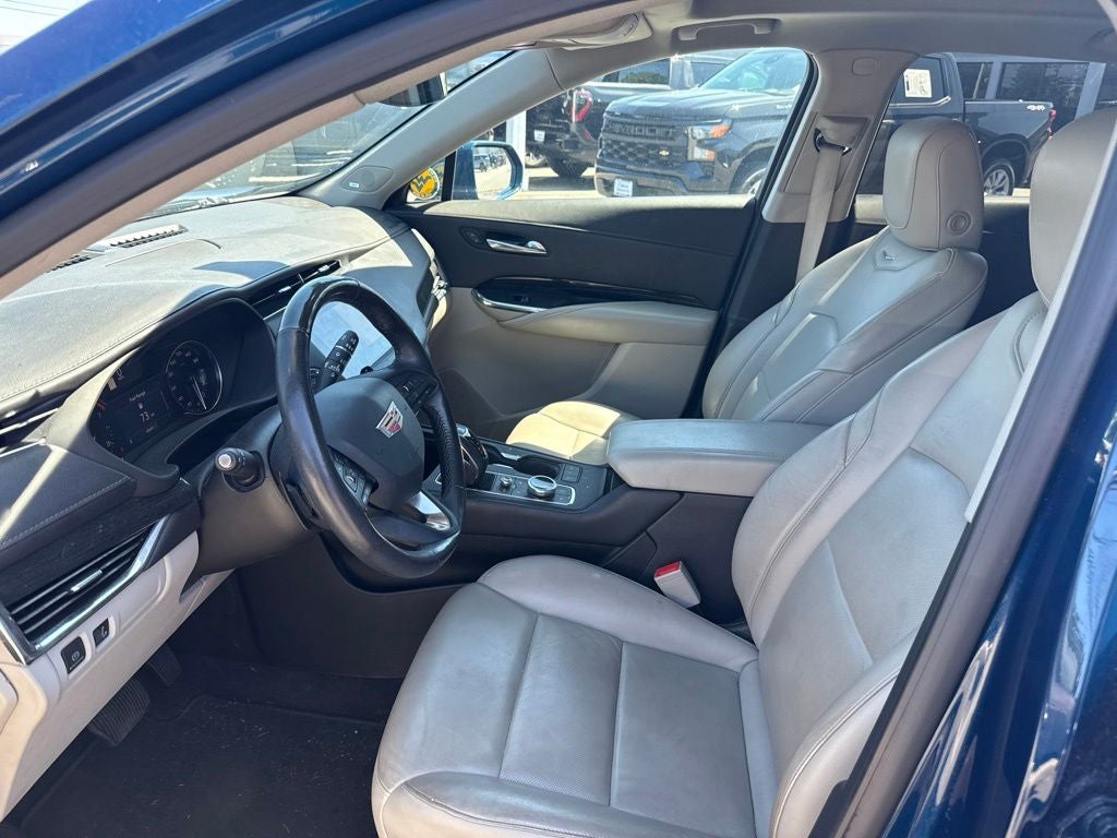 2019 Cadillac XT4 Premium Luxury