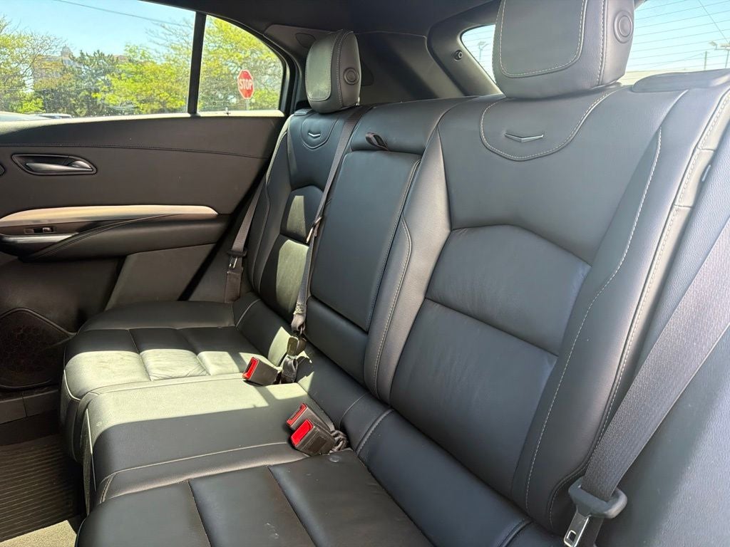 2023 Cadillac XT4 Premium Luxury