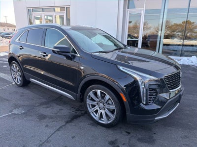 2022 Cadillac XT4 Premium Luxury