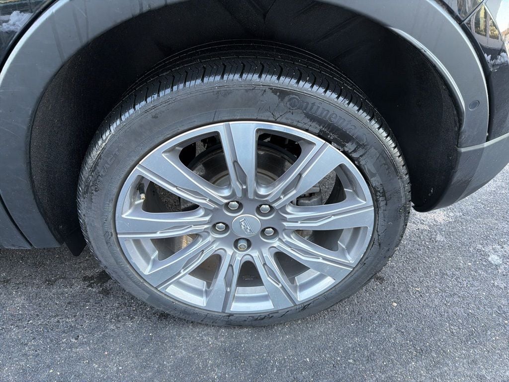 2022 Cadillac XT4 Premium Luxury