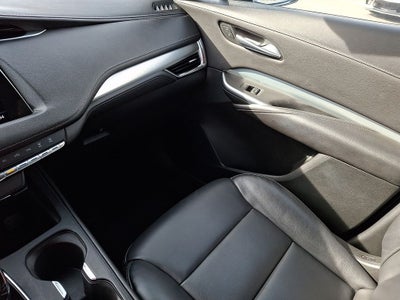 2022 Cadillac XT4 Premium Luxury