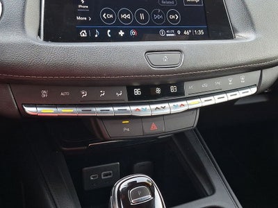 2022 Cadillac XT4 Premium Luxury