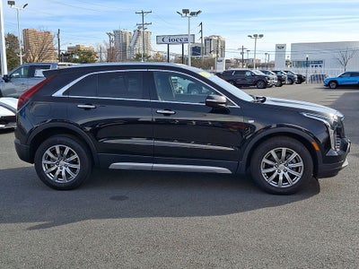 2022 Cadillac XT4 Premium Luxury