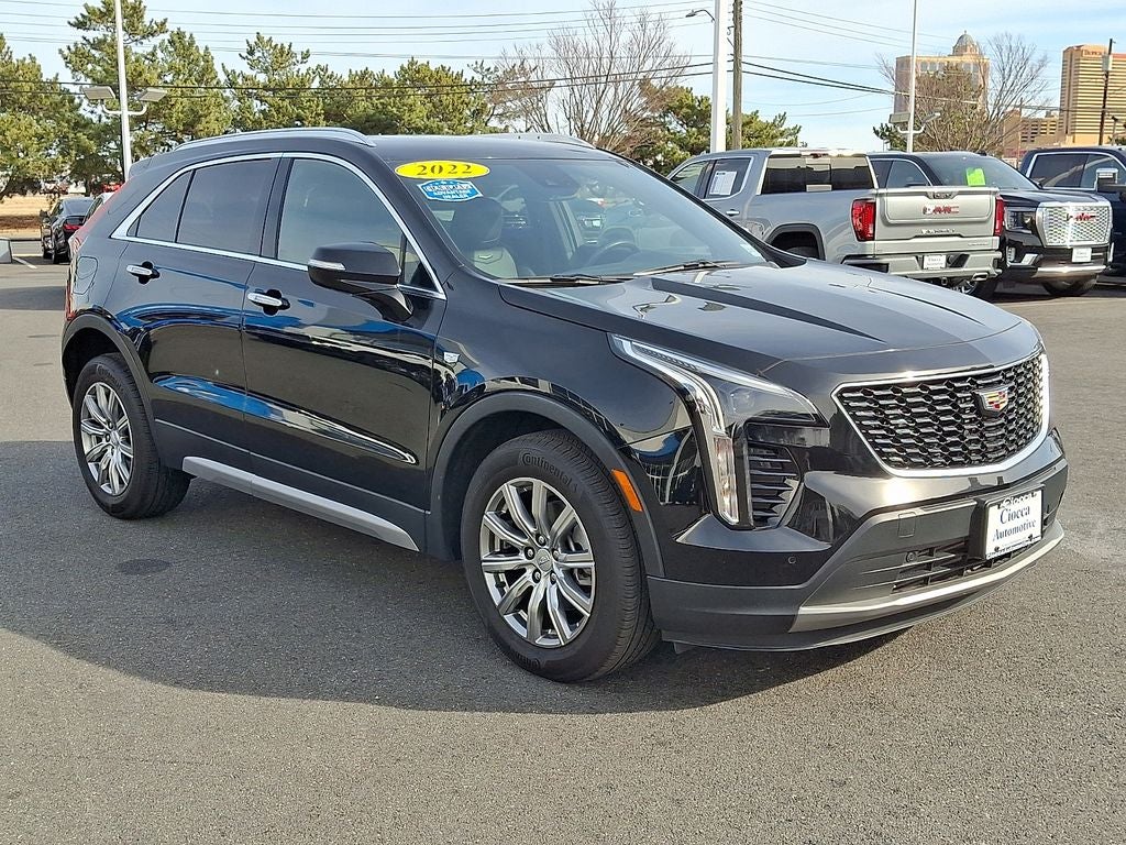 2022 Cadillac XT4 Premium Luxury