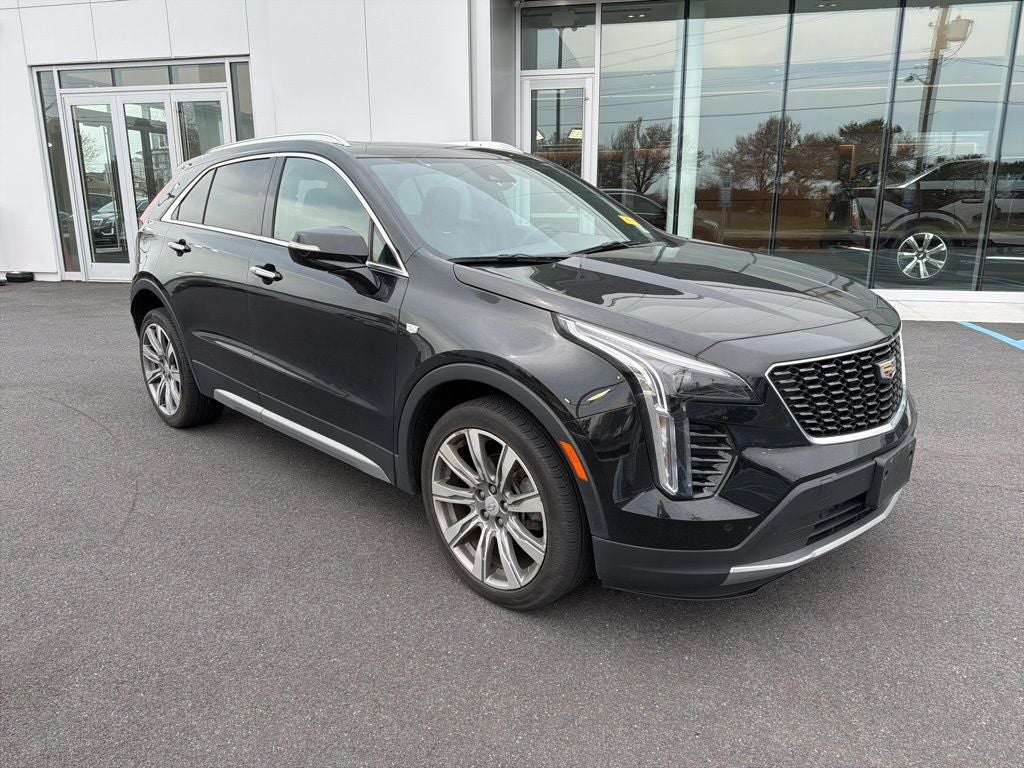 2023 Cadillac XT4 Premium Luxury