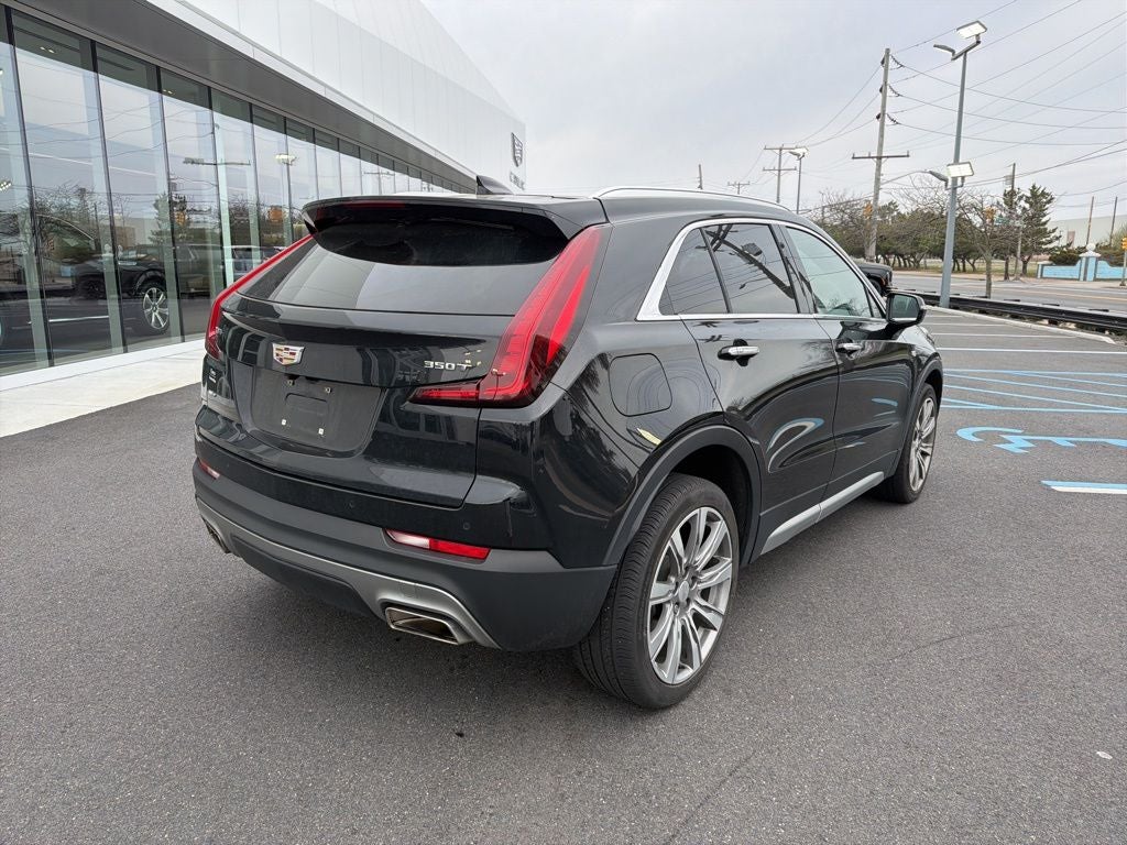 2023 Cadillac XT4 Premium Luxury