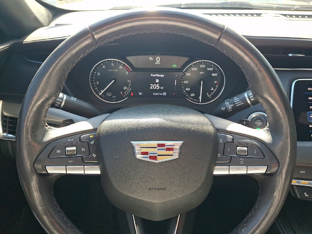 2023 Cadillac XT4 Premium Luxury