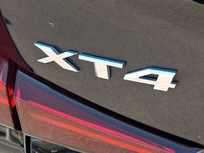 2023 Cadillac XT4 Premium Luxury