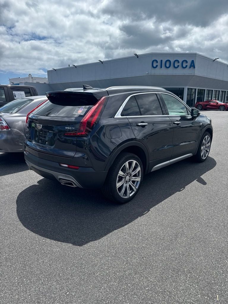 2023 Cadillac XT4 Premium Luxury