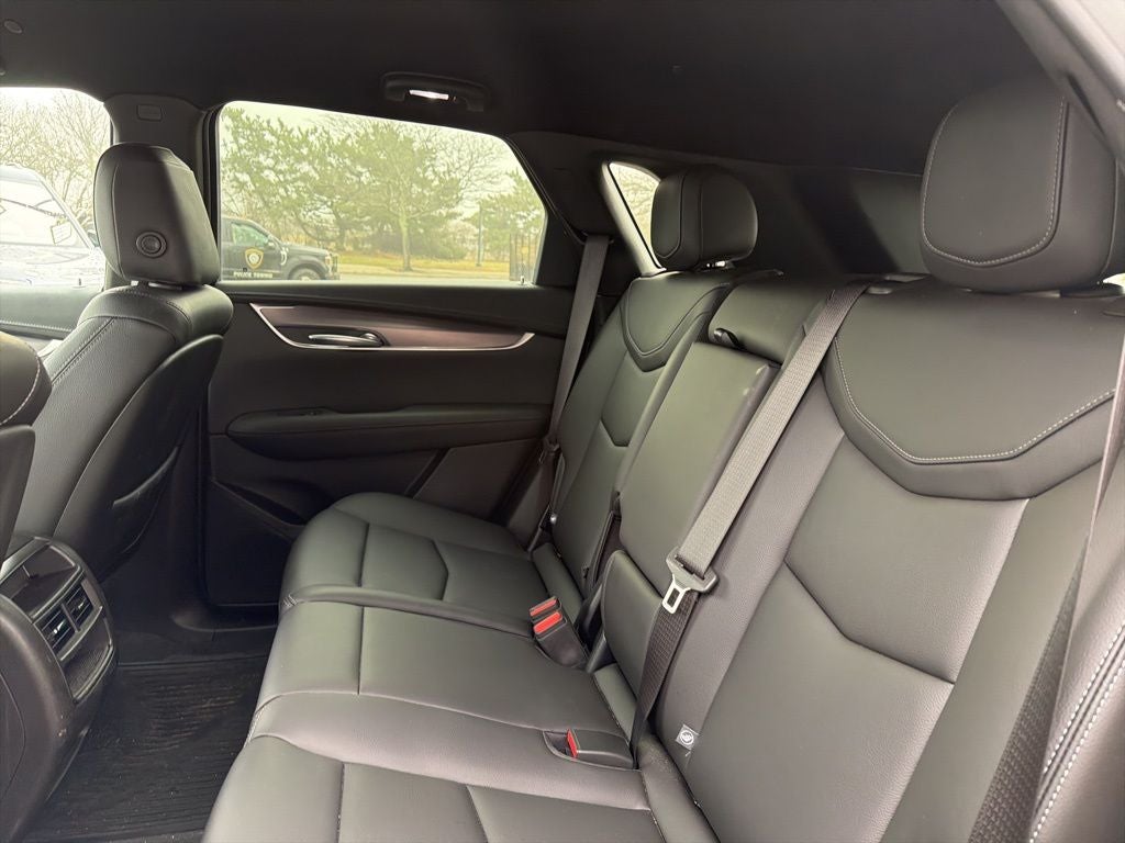 2023 Cadillac XT5 Luxury