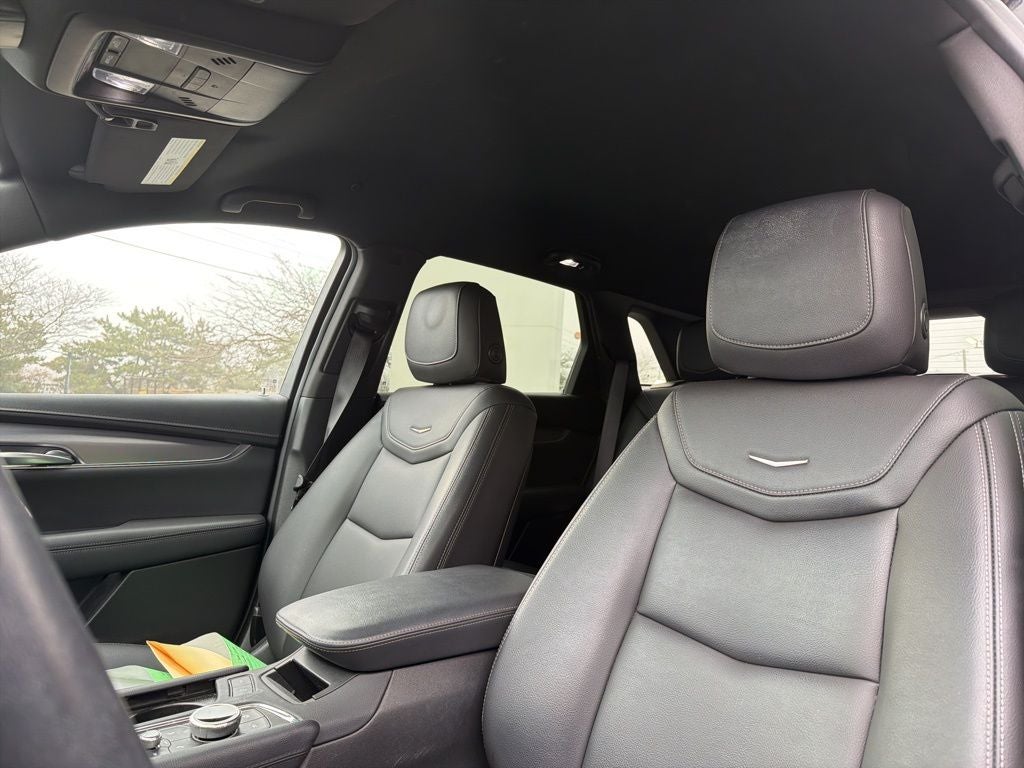 2023 Cadillac XT5 Luxury