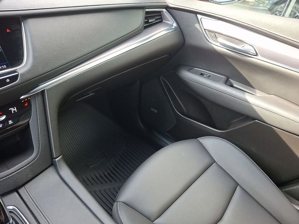 2022 Cadillac XT5 Luxury