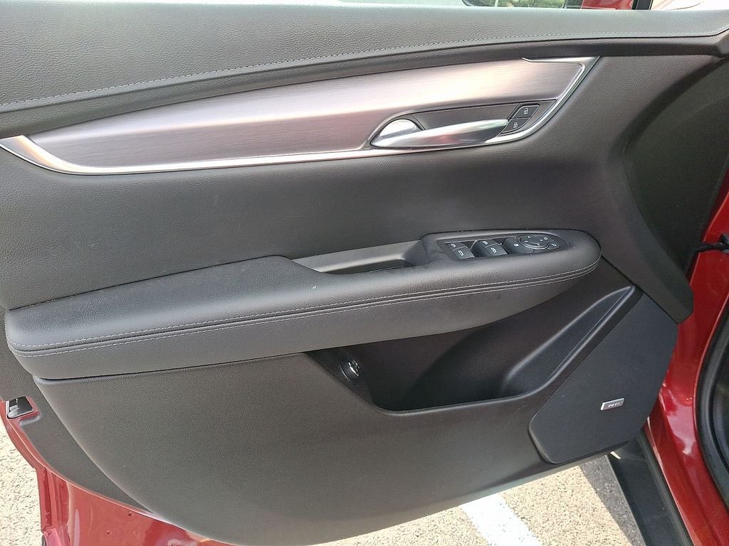 2022 Cadillac XT5 Luxury