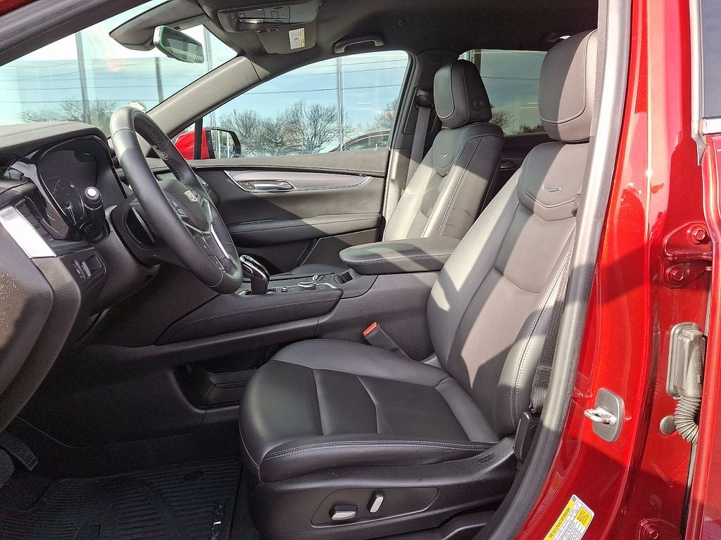 2022 Cadillac XT5 Luxury