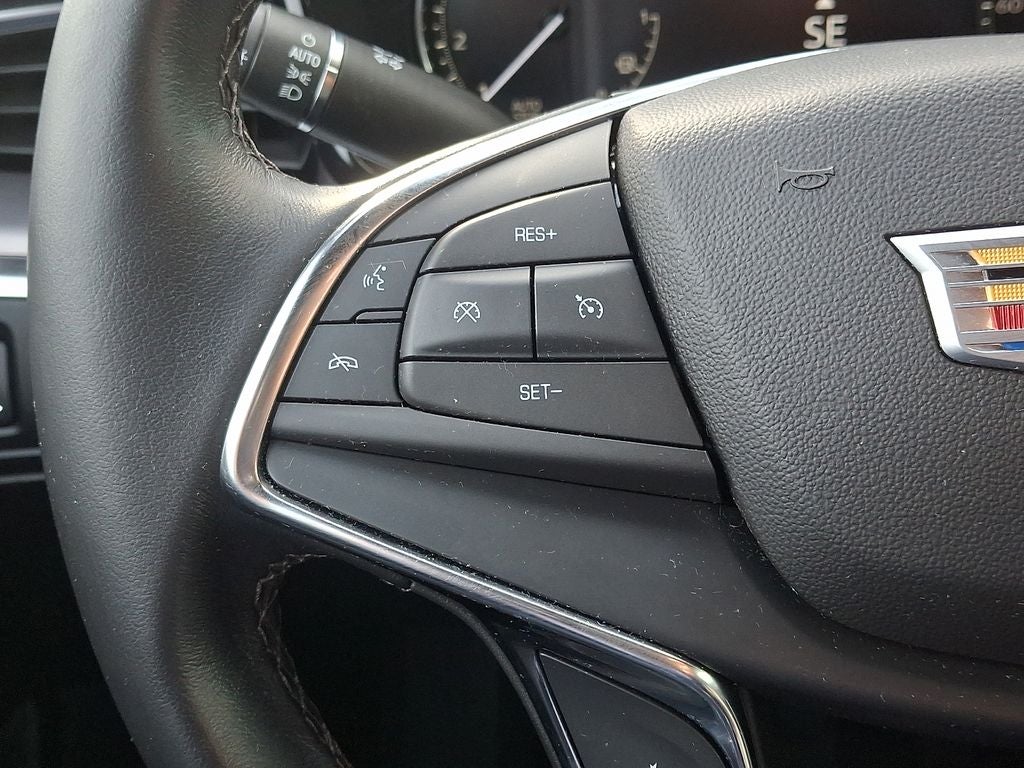 2022 Cadillac XT5 Luxury