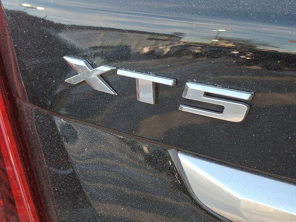 2023 Cadillac XT5 Luxury