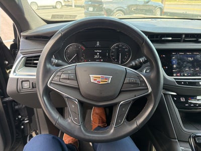 2024 Cadillac XT5 Luxury