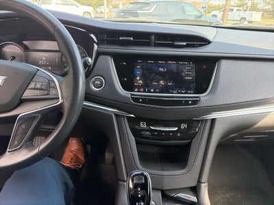 2024 Cadillac XT5 Luxury