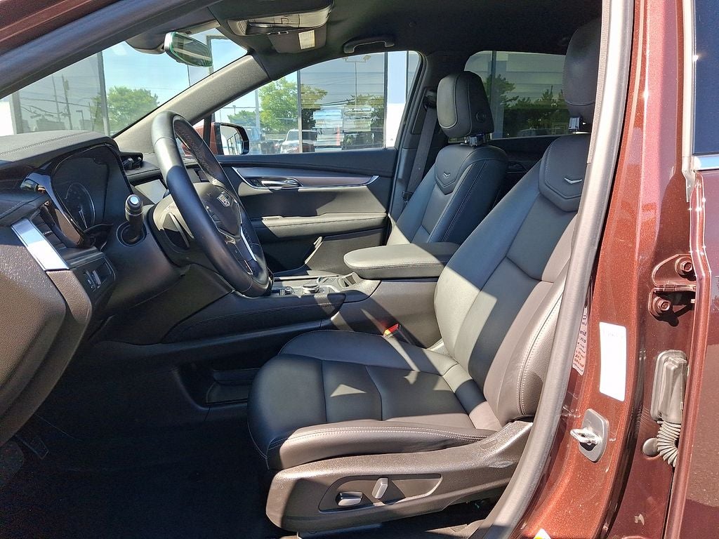2023 Cadillac XT5 Luxury