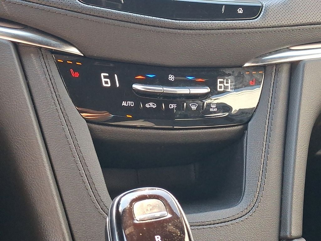 2023 Cadillac XT5 Luxury