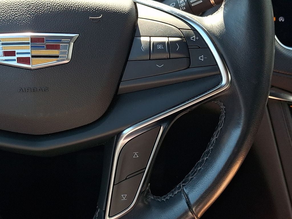 2023 Cadillac XT5 Luxury