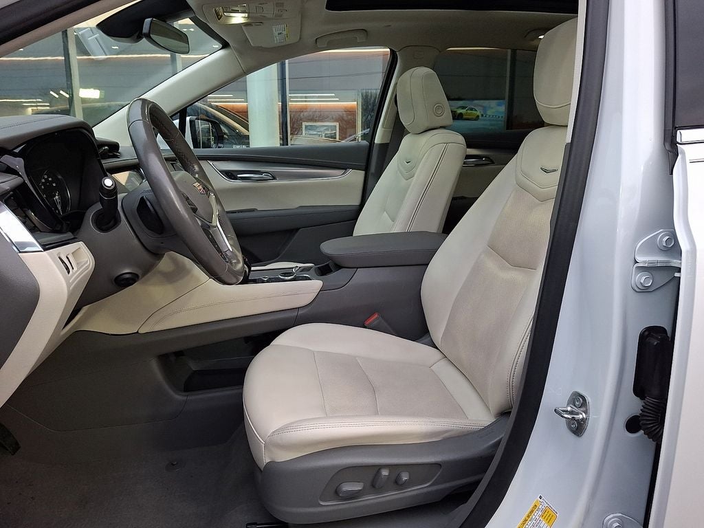 2022 Cadillac XT5 Premium Luxury