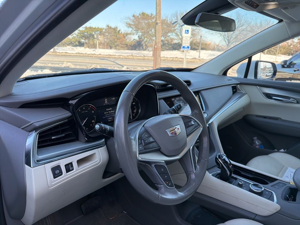 2022 Cadillac XT5 Premium Luxury