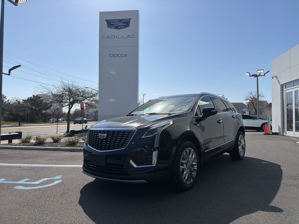 2022 Cadillac XT5 Premium Luxury