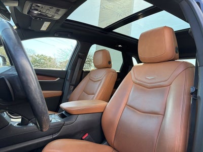 2022 Cadillac XT5 Premium Luxury