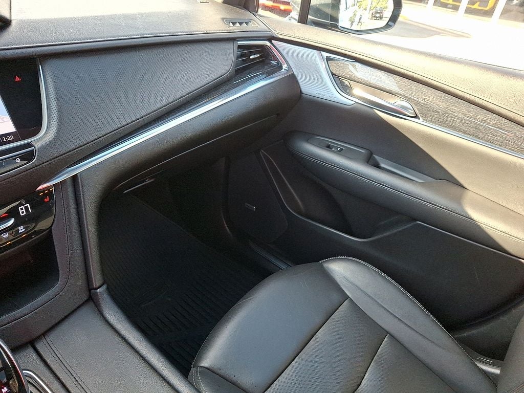 2022 Cadillac XT5 Premium Luxury