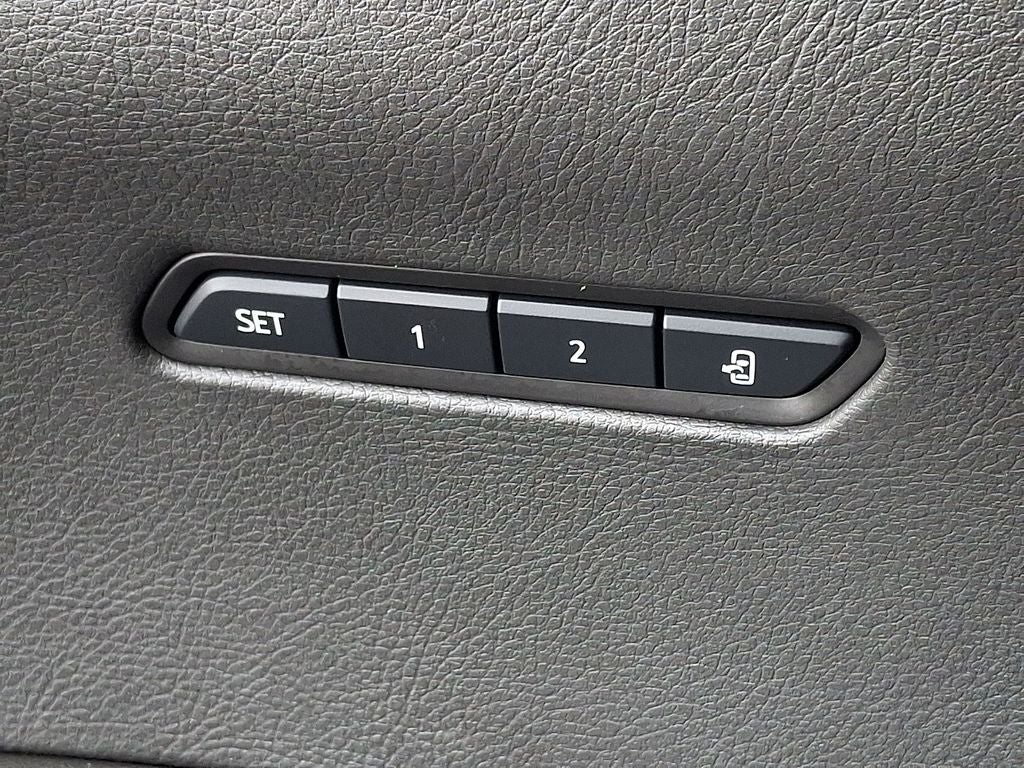 2023 Cadillac XT6 Luxury