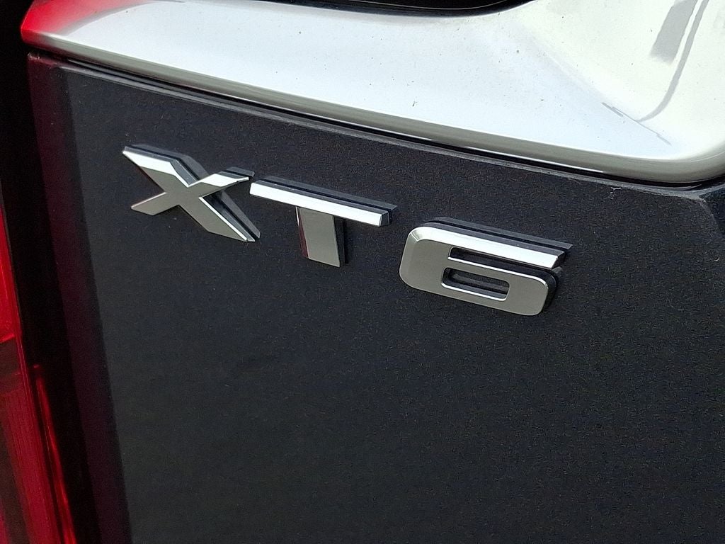 2023 Cadillac XT6 Luxury