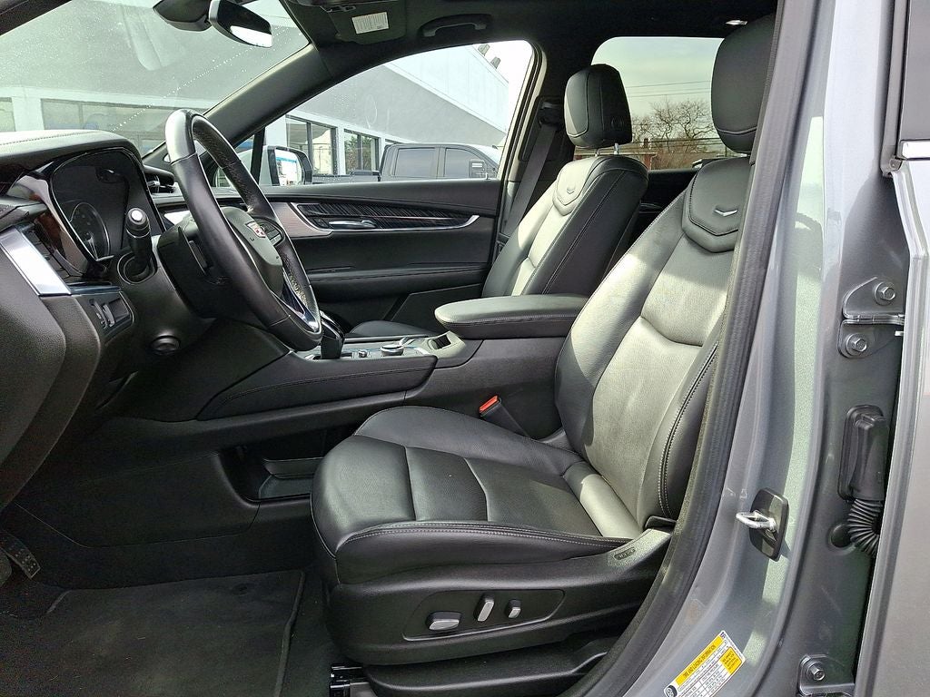 2023 Cadillac XT6 Premium Luxury