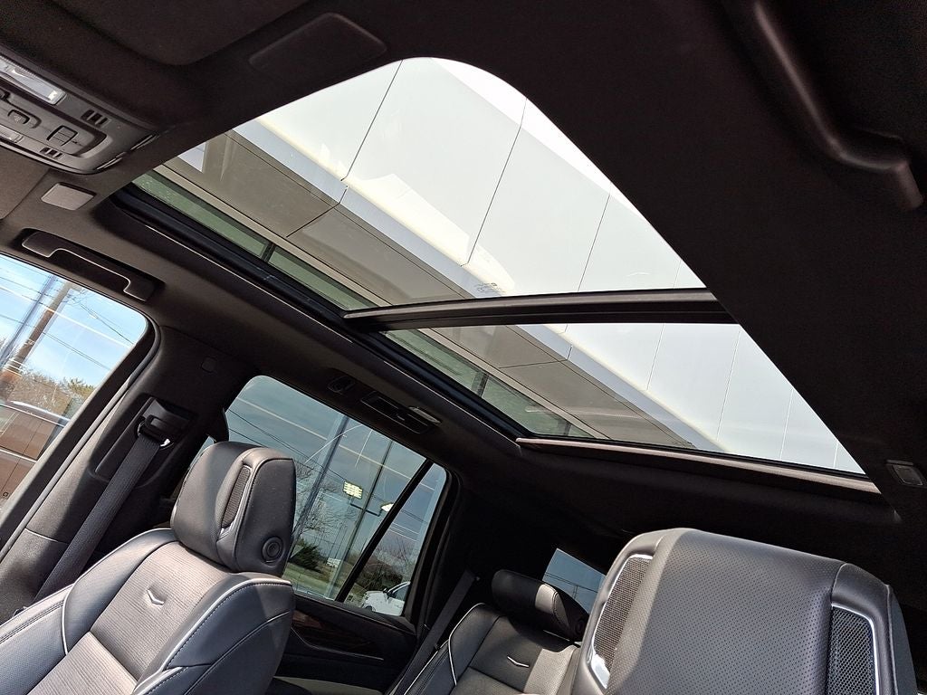 2022 Cadillac Escalade Premium Luxury