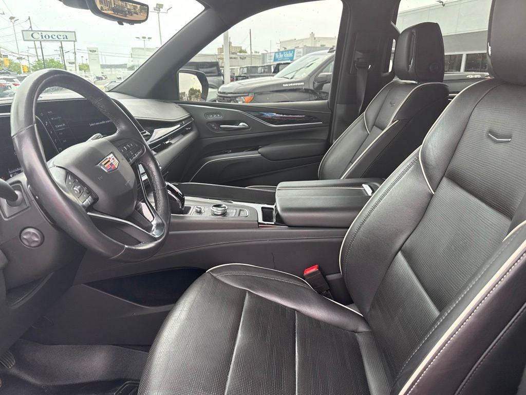 2023 Cadillac Escalade Sport
