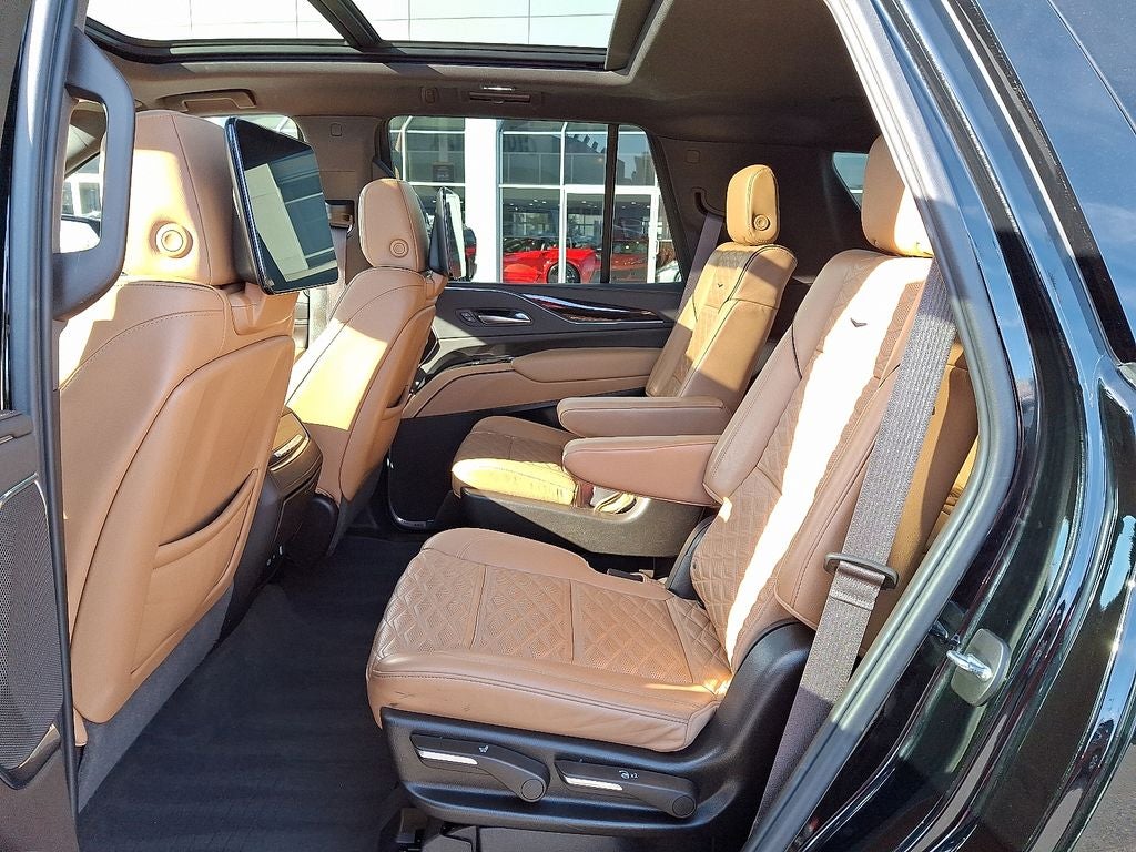 2024 Cadillac Escalade Sport