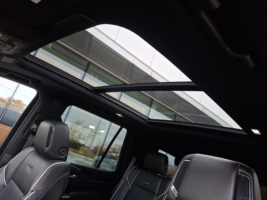 2024 Cadillac Escalade Sport